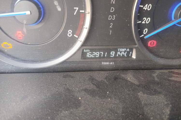 Used Honda Crosstour 2012 2.4L Luxury Edition Odometer Close Up