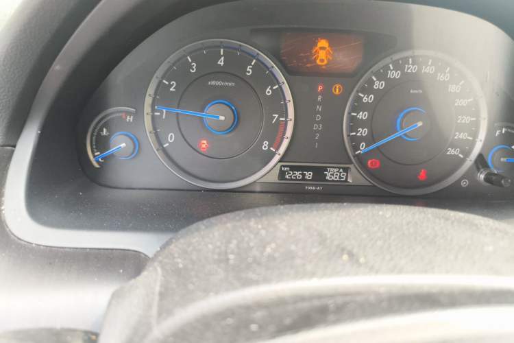 Used Honda Crosstour 2012 2.4L Luxury Edition Odometer Close Up