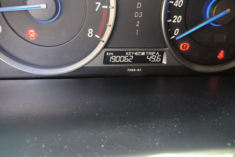 Used Honda Crosstour 2012 2.4L Luxury Edition Odometer Close Up