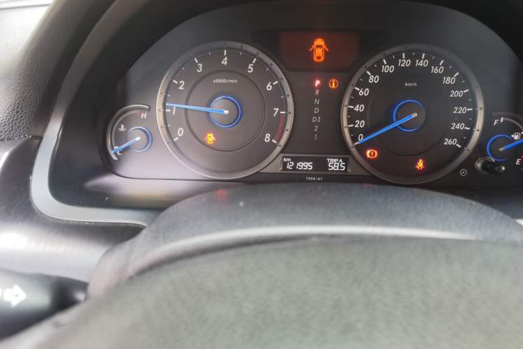 Used Honda Crosstour 2012 2.4L Luxury Edition Odometer Close Up