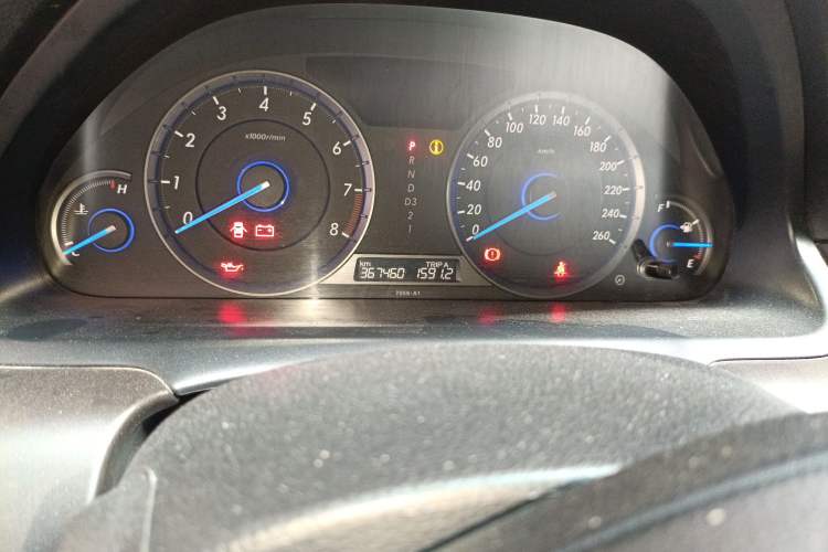Used Honda Crosstour 2012 2.4L Luxury Edition Odometer Close Up