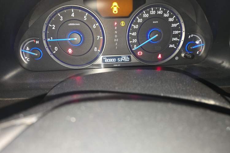 Used Honda Crosstour 2012 2.4L Luxury Edition Odometer Close Up
