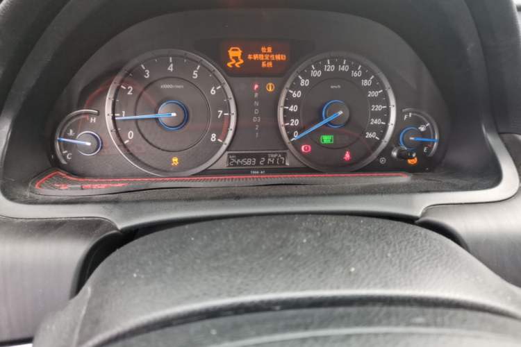 Used Honda Crosstour 2012 2.4L Luxury Edition Odometer Close Up