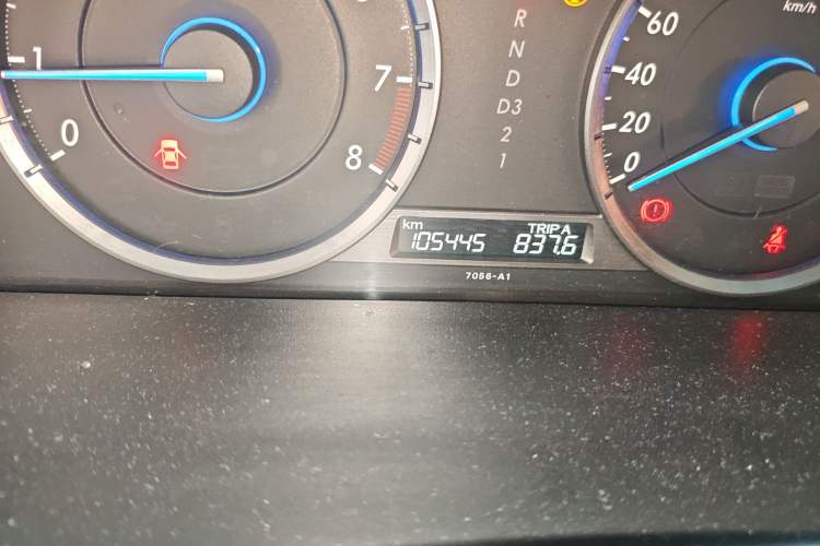 Used Honda Crosstour 2012 2.4L Luxury Edition Odometer Close Up