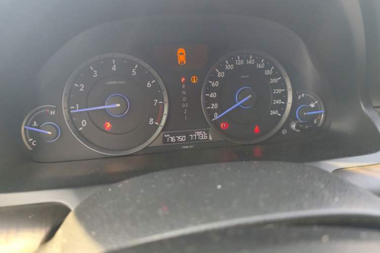 Used Honda Crosstour 2012 2.4L Prestige Edition Odometer Close Up