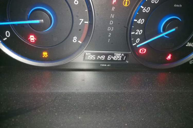 Used Honda Crosstour 2012 2.4L Luxury Edition Odometer Close Up