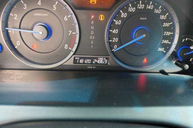 Used Honda Crosstour 2012 2.4L Luxury Edition Odometer Close Up