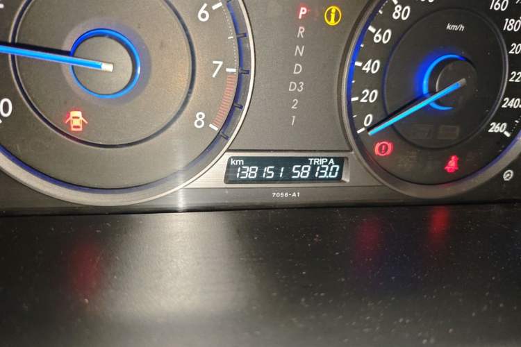 Used Honda Crosstour 2012 2.4L Luxury Edition Odometer Close Up