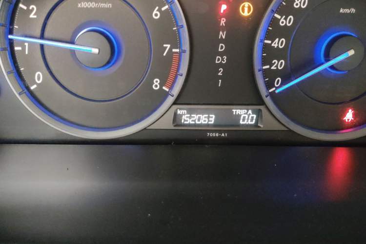 Used Honda Crosstour 2012 2.4L Luxury Edition Odometer Close Up