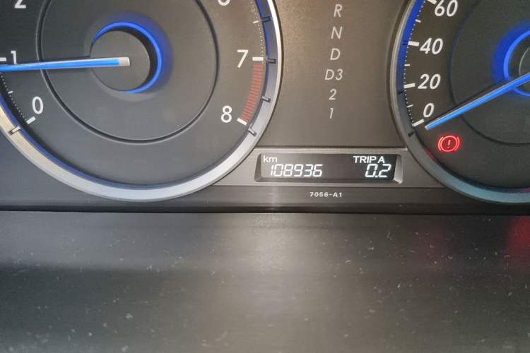 Used Honda Crosstour 2012 2.4L Luxury Edition Odometer Close Up