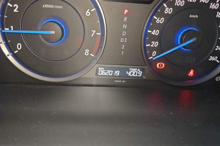 Used Honda Crosstour 2012 2.4L Luxury Edition Odometer Close Up