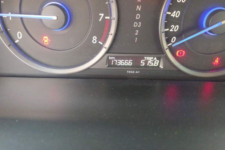 Used Honda Crosstour 2012 2.4L Luxury Edition Odometer Close Up