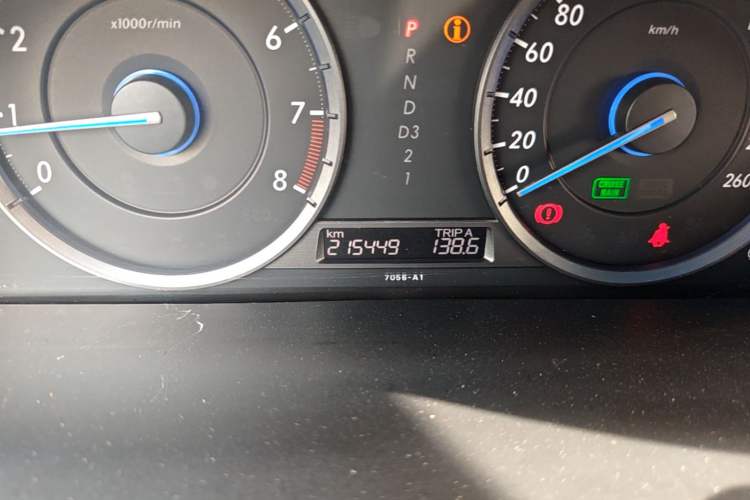 Used Honda Crosstour 2012 2.4L Luxury Edition Odometer Close Up