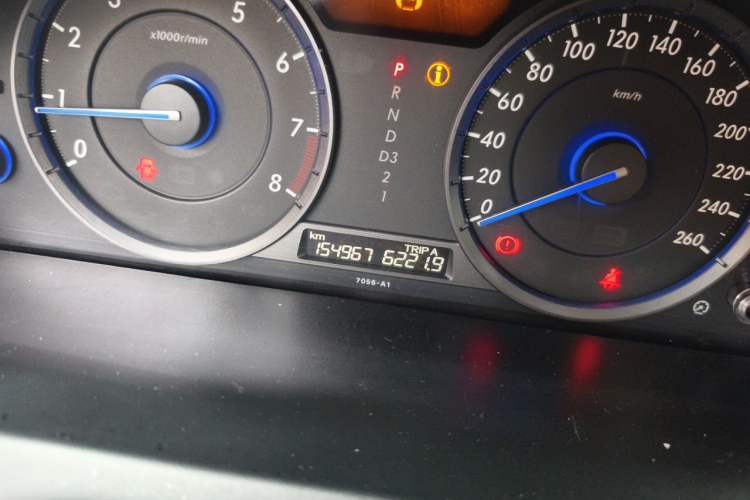 Used Honda Crosstour 2012 2.4L Luxury Edition Odometer Close Up