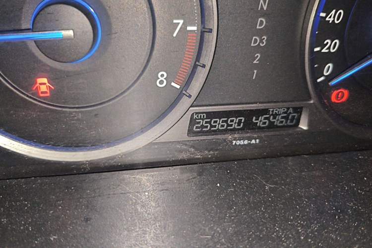 Used Honda Crosstour 2012 2.4L Luxury Edition Odometer Close Up