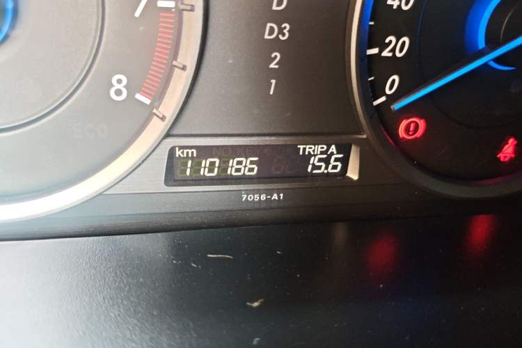 Used Honda Crosstour 2012 2.4L Luxury Edition Odometer Close Up