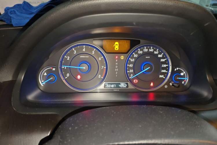Used Honda Crosstour 2012 2.4L Luxury Edition Odometer Close Up