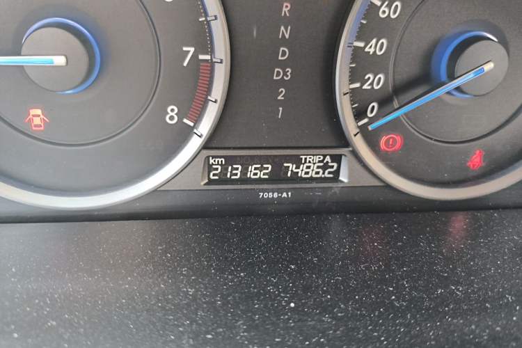 Used Honda Crosstour 2012 2.4L Prestige Edition Odometer Close Up