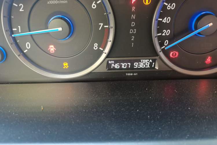 Used Honda Crosstour 2012 2.4L Prestige Edition Odometer Close Up