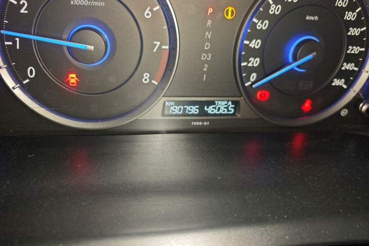 Used Honda Crosstour 2012 2.4L Luxury Edition Odometer Close Up