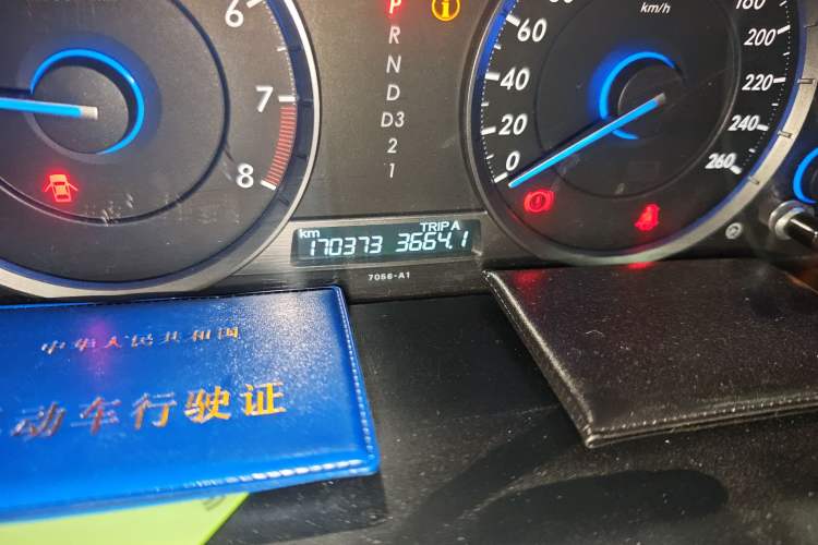 Used Honda Crosstour 2012 2.4L Luxury Edition Odometer Close Up