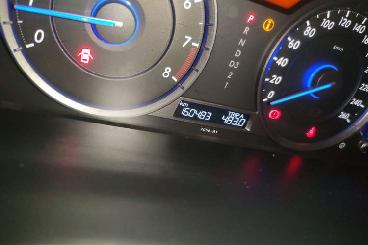 Used Honda Crosstour 2012 2.4L Luxury Edition Odometer Close Up
