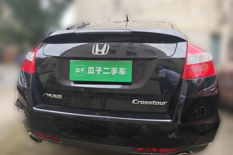 Used Honda Crosstour 2012 2.4L Luxury Edition Rear