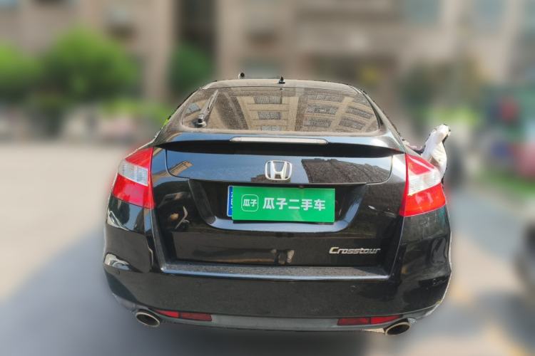 Used Honda Crosstour 2012 2.4L Luxury Edition Rear
