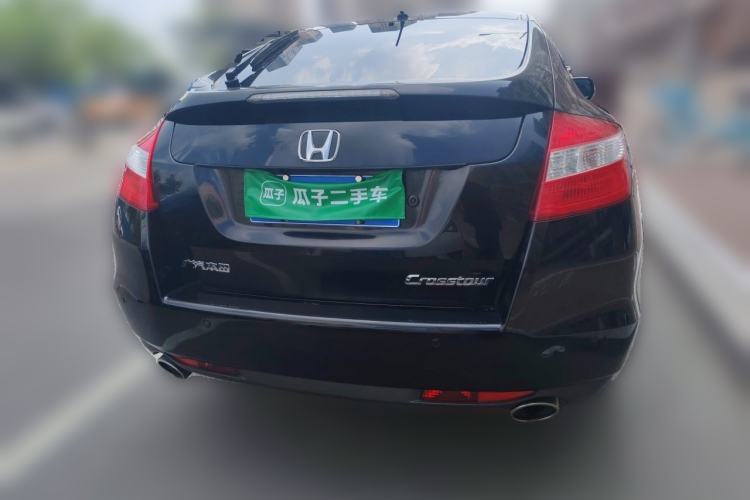 Used Honda Crosstour 2012 2.4L Luxury Edition Rear