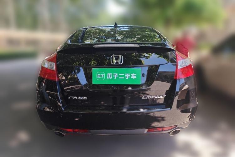 Used Honda Crosstour 2012 2.4L Luxury Edition Rear