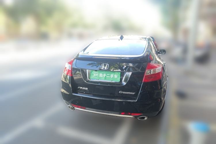 Used Honda Crosstour 2012 2.4L Luxury Edition Rear