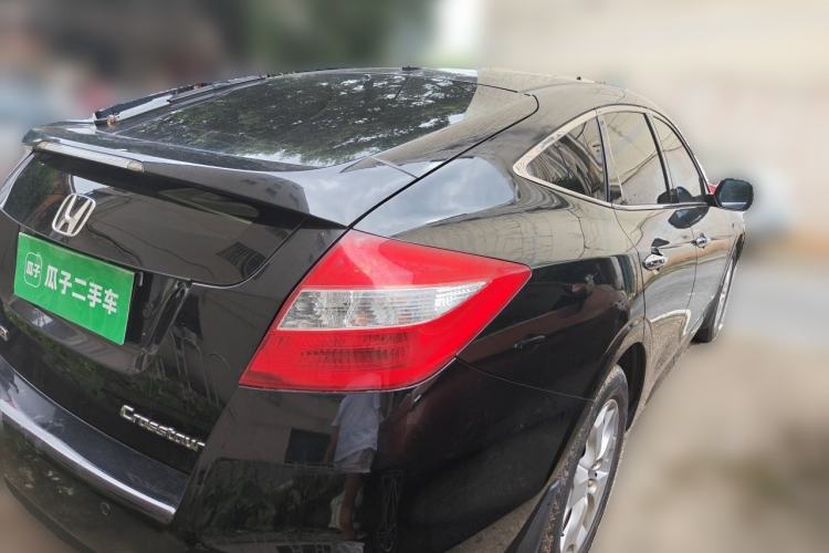 Used Honda Crosstour 2012 2.4L Luxury Edition Rear Right 45 Deg