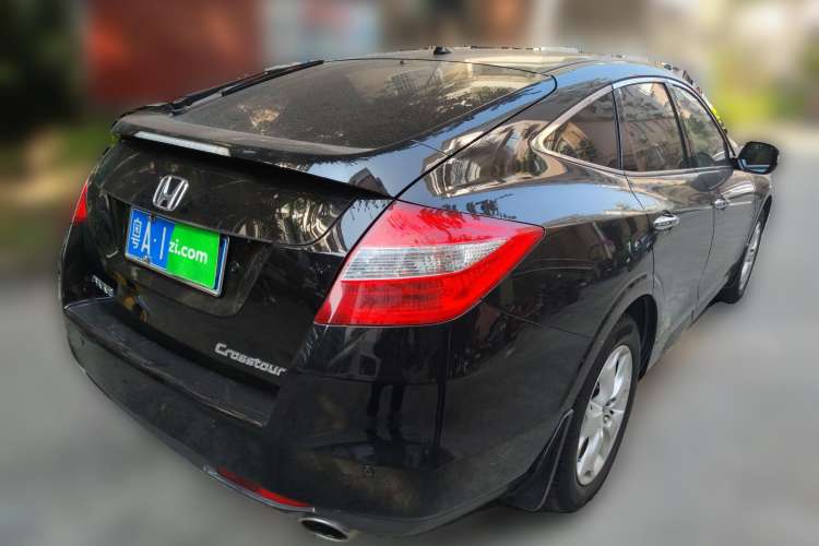 Used Honda Crosstour 2012 2.4L Luxury Edition Rear Right 45 Deg