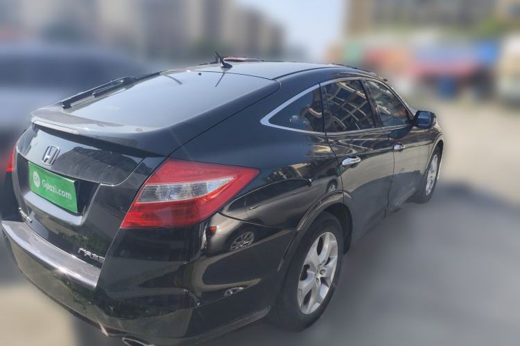Used Honda Crosstour 2012 2.4L Prestige Edition Rear Right 45 Deg