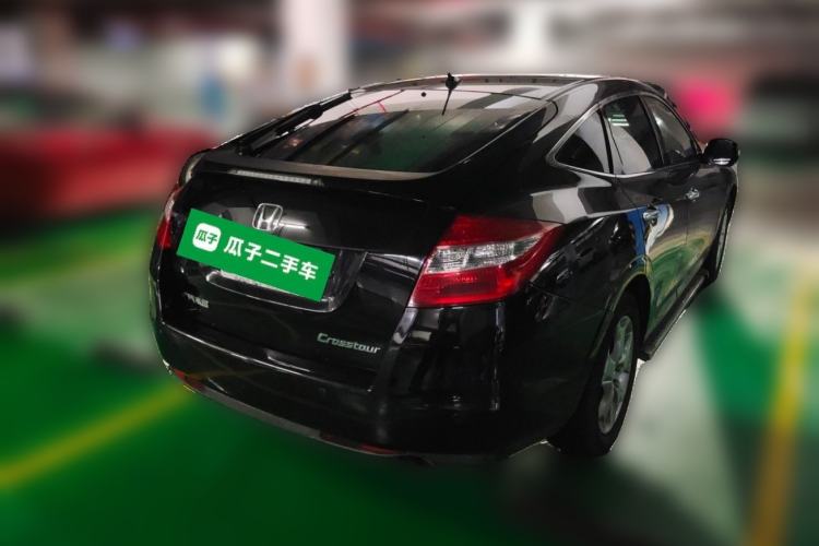 Used Honda Crosstour 2012 2.4L Luxury Edition Rear Right 45 Deg