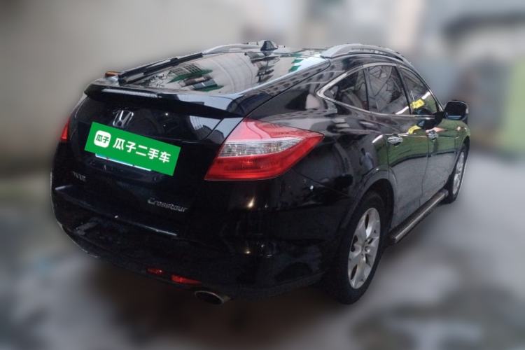 Used Honda Crosstour 2012 2.4L Luxury Edition Rear Right 45 Deg