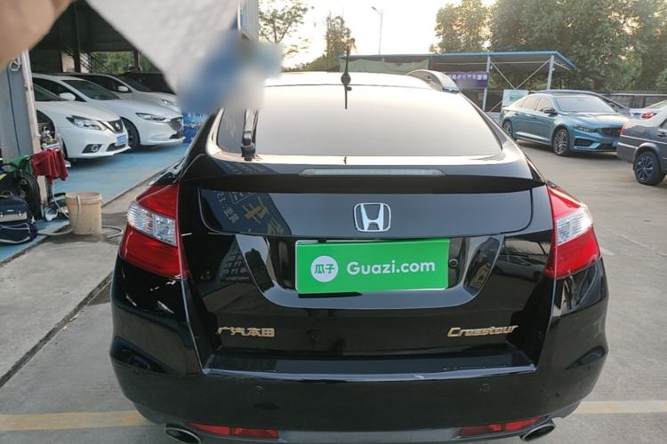 Used Honda Crosstour 2012 2.4L Luxury Edition Rear