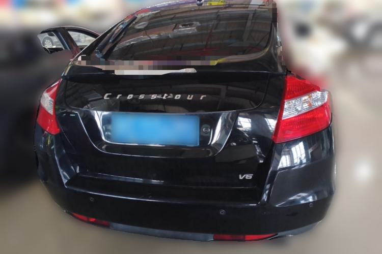 Used Honda Crosstour 2012 2.4L Luxury Edition Rear