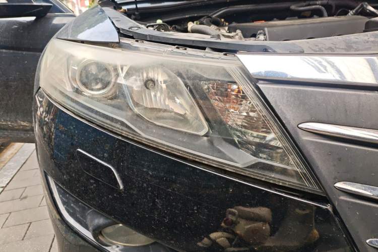 Used Honda Crosstour 2012 2.4L Luxury Edition Right Front Headlight