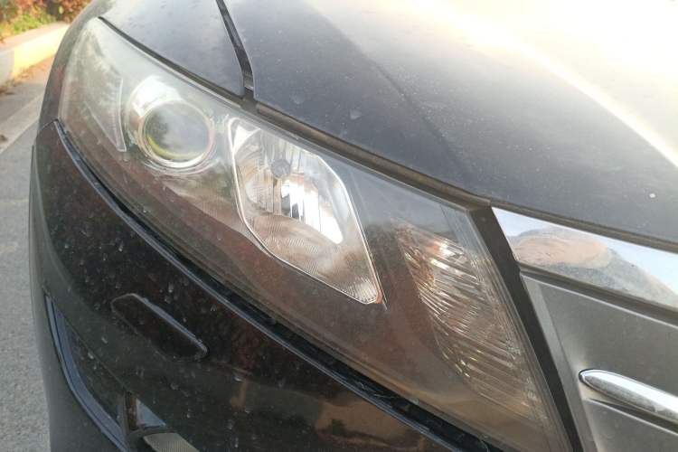 Used Honda Crosstour 2012 2.4L Luxury Edition Right Front Headlight