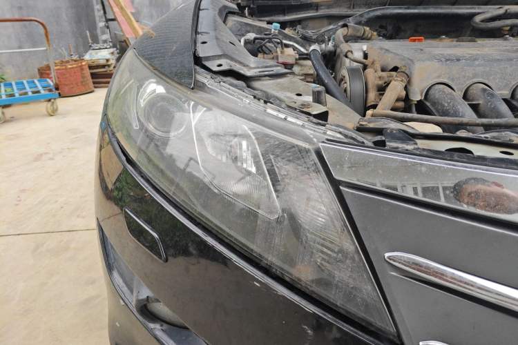Used Honda Crosstour 2012 2.4L Luxury Edition Right Front Headlight
