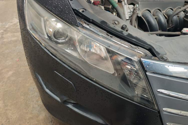 Used Honda Crosstour 2012 2.4L Luxury Edition Right Front Headlight
