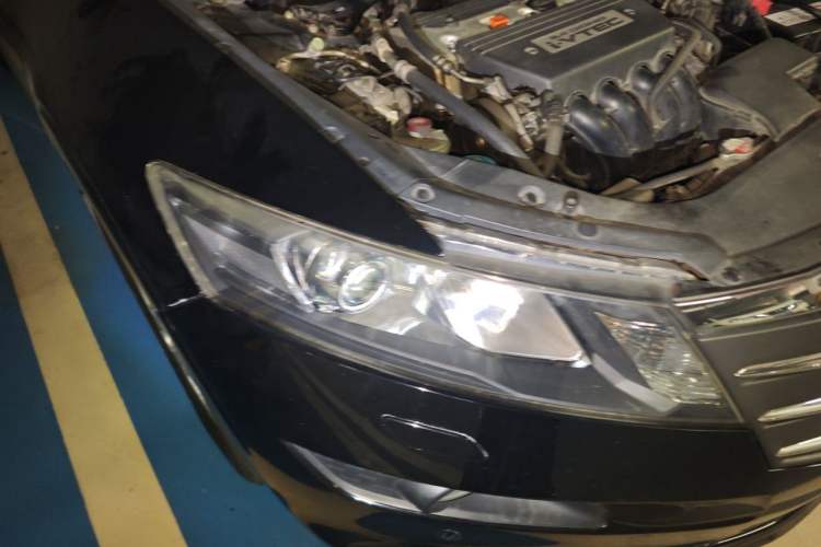 Used Honda Crosstour 2012 2.4L Luxury Edition Right Front Headlight