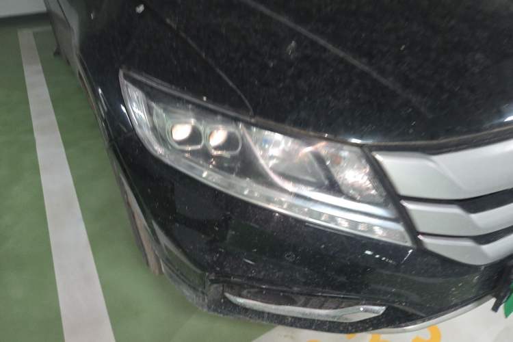 Used Honda Crosstour 2012 2.4L Luxury Edition Right Front Headlight