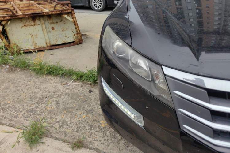 Used Honda Crosstour 2012 2.4L Luxury Edition Right Front Headlight