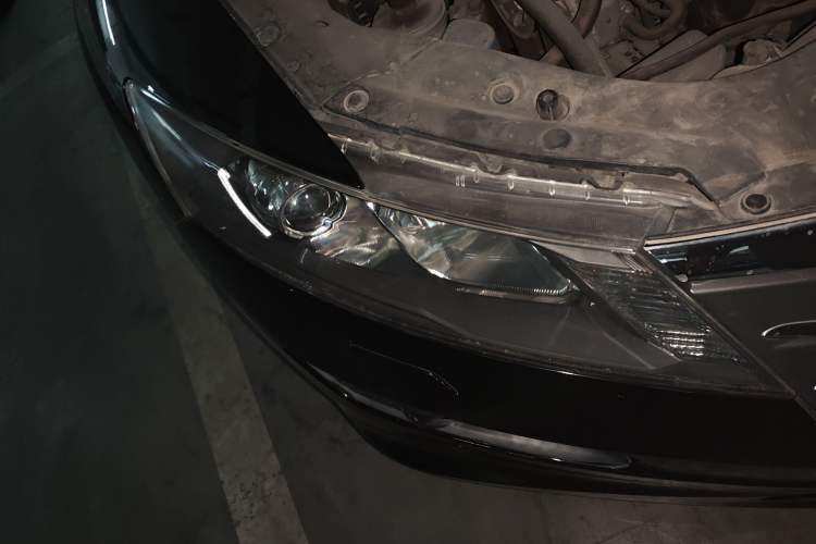 Used Honda Crosstour 2012 2.4L Luxury Edition Right Front Headlight
