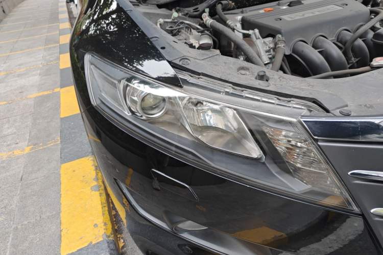 Used Honda Crosstour 2012 2.4L Luxury Edition Right Front Headlight