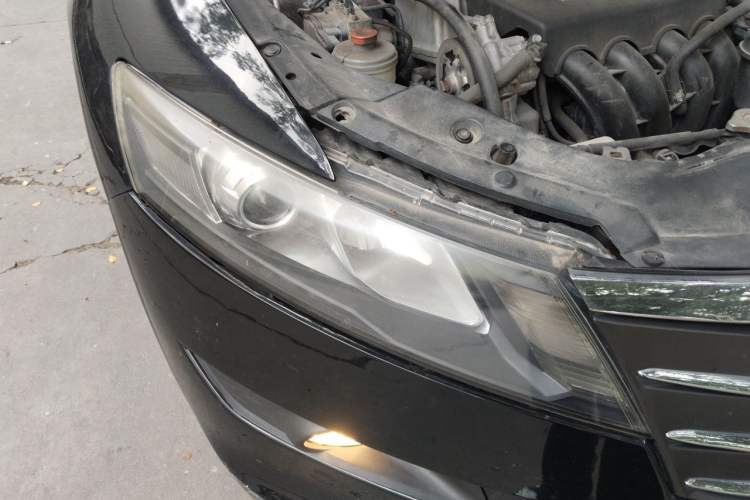 Used Honda Crosstour 2012 2.4L Luxury Edition Right Front Headlight