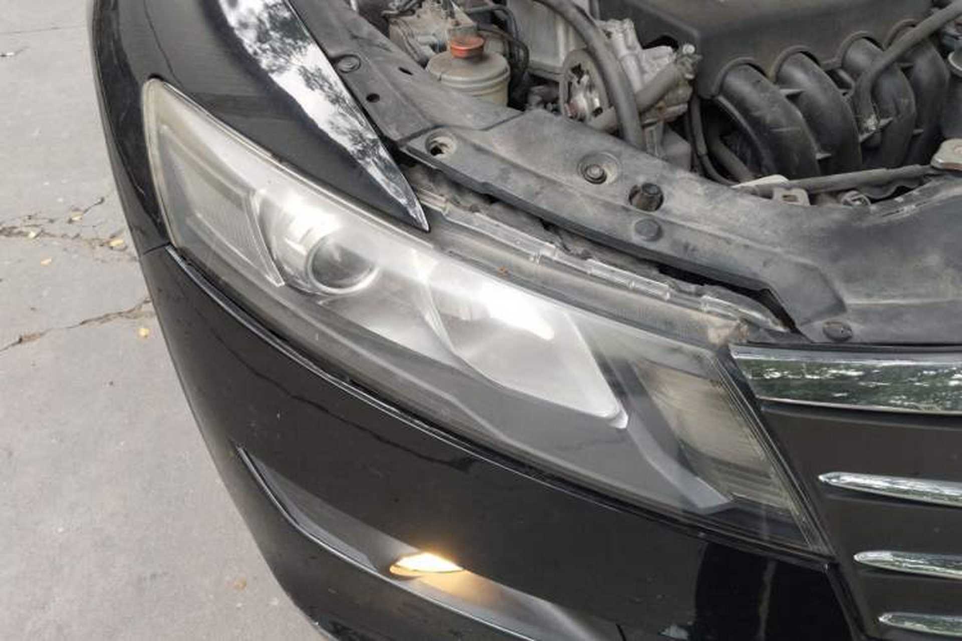 Used Honda Crosstour 2012 2.4L Luxury Edition Right Front Headlight