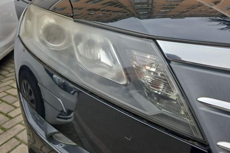 Used Honda Crosstour 2012 2.4L Luxury Edition Right Front Headlight